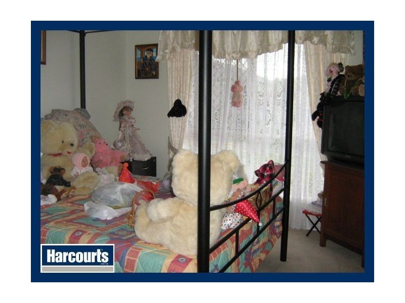 4 Hilldean Drive, Raceview QLD 4305