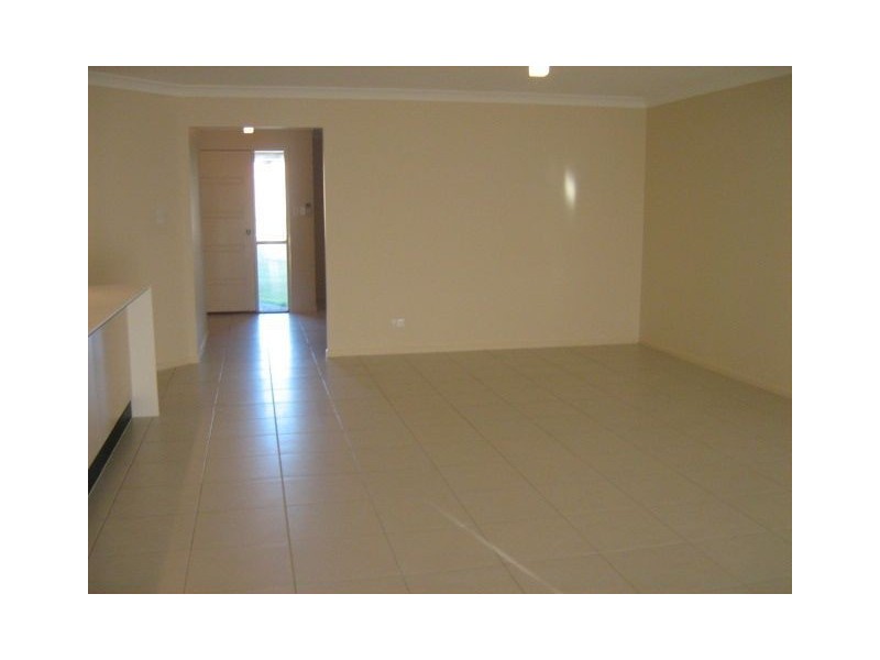 7 Ormiston Court, Brassall QLD 4305
