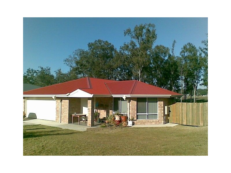 33 Titmarsh Cct, Fernvale QLD 4306