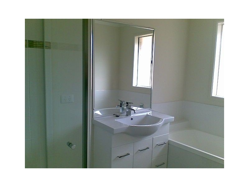 33 Titmarsh Cct, Fernvale QLD 4306