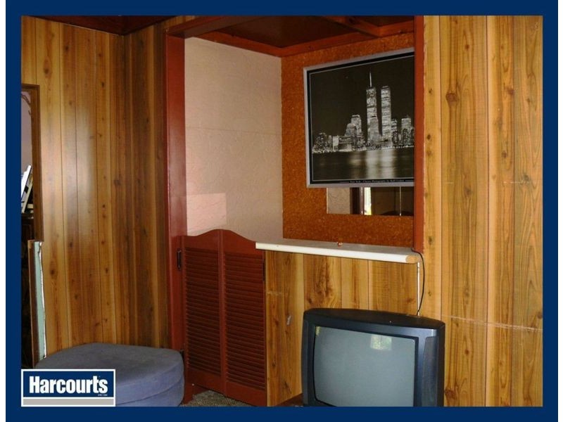 6 Bremer Street, Churchill QLD 4305