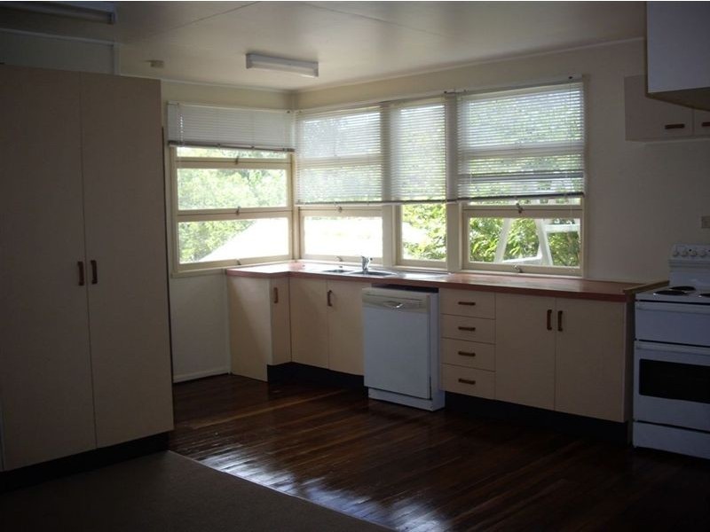 17 Barbour Street, Esk, Esk QLD 4312