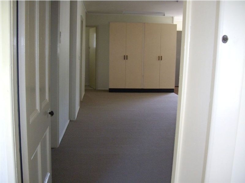 17 Barbour Street, Esk, Esk QLD 4312