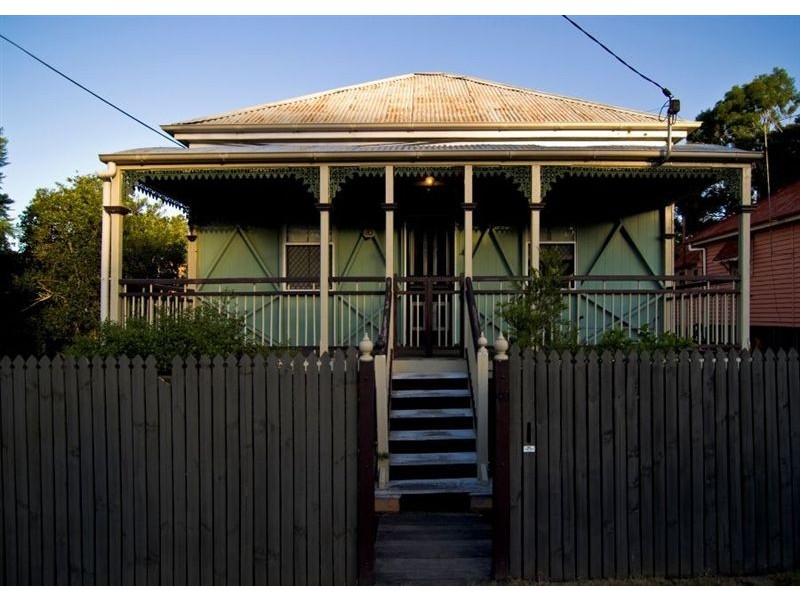 40 Warwick Road, Ipswich QLD 4305