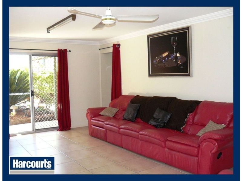 28 Hall Street, Yamanto QLD 4305