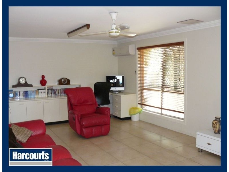28 Hall Street, Yamanto QLD 4305