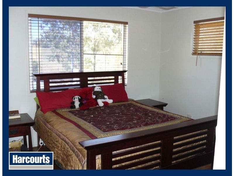 28 Hall Street, Yamanto QLD 4305