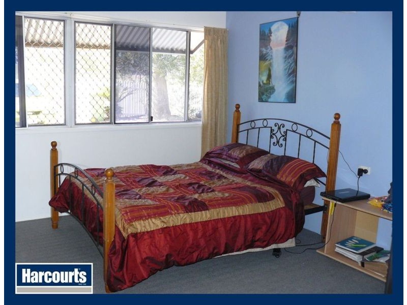 28 Hall Street, Yamanto QLD 4305