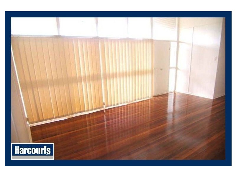 25 Lauriston Street, Eastern Heights QLD 4305