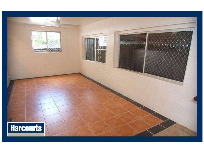 25 Lauriston Street, Eastern Heights QLD 4305