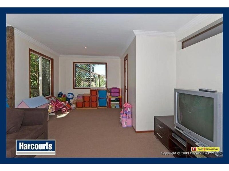 19 Lachlan Place, Karalee QLD 4306