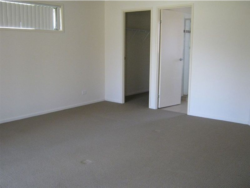 18 Brentwood Court, Fernvale QLD 4306