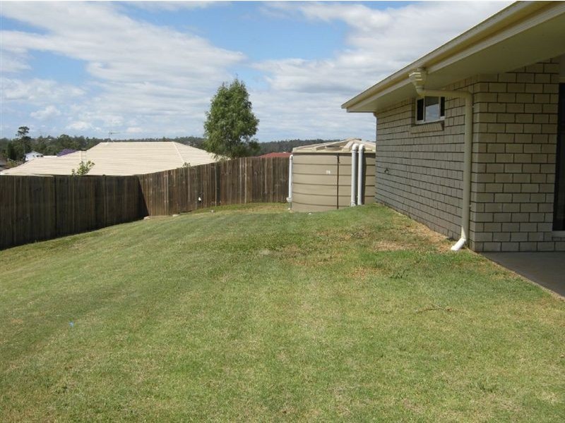 18 Brentwood Court, Fernvale QLD 4306