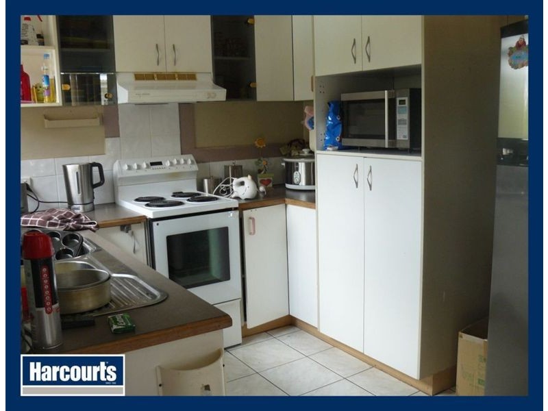 27 Boundary Street, Moores Pocket QLD 4305