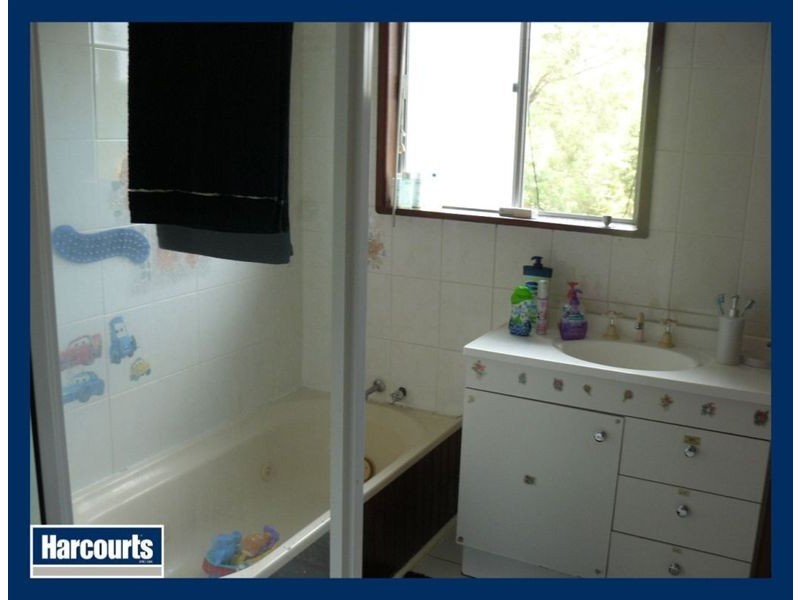 27 Boundary Street, Moores Pocket QLD 4305