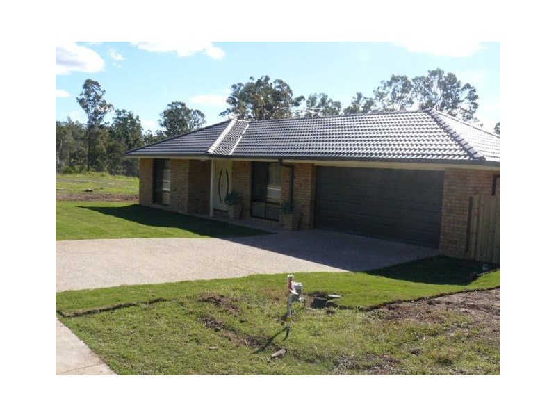 40 Honeywood Street, Fernvale QLD 4306