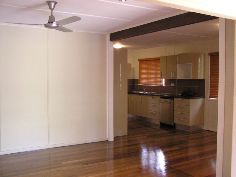 4 Allen Street, North Ipswich QLD 4305