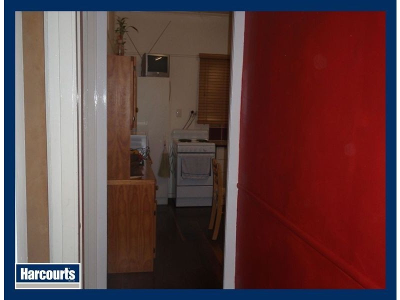 6 Law Street, Bundamba QLD 4304