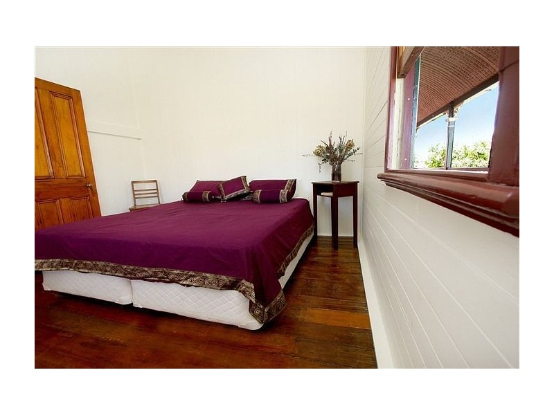 15 Hill Street, North Ipswich QLD 4305