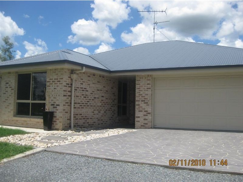 8 Scott Place, Hatton Vale QLD 4341