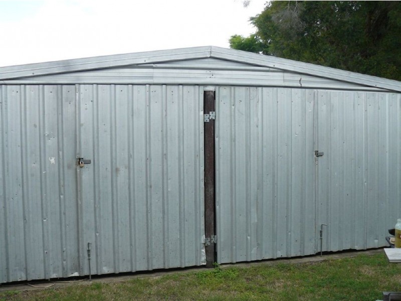 4 Cramb street, Eastern Heights QLD 4305