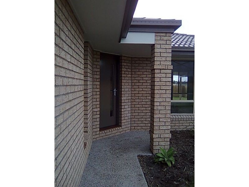 20 Haslington Street, Lowood QLD 4311