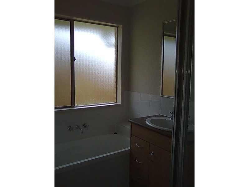 20 Haslington Street, Lowood QLD 4311