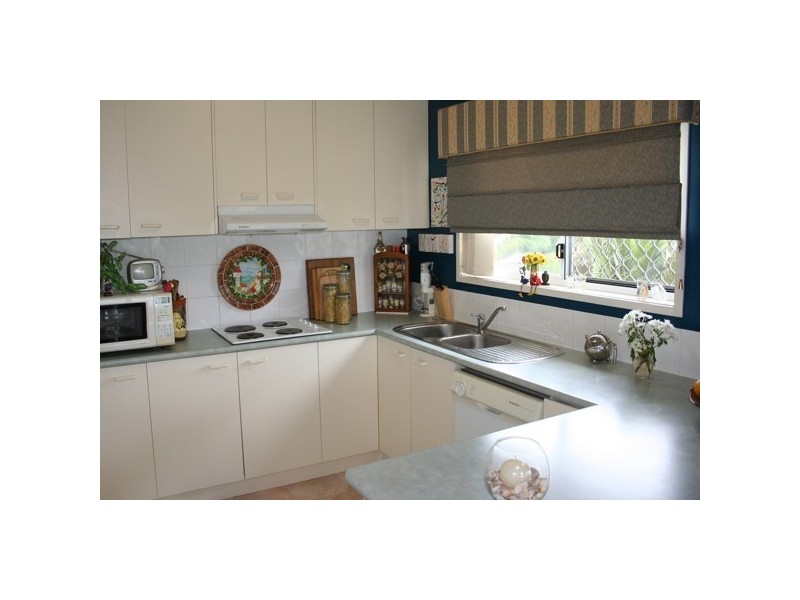 21 Bergin Street, Booval QLD 4304