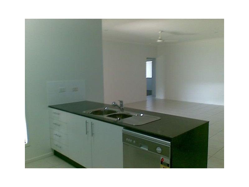 4 Brentwood, Fernvale QLD 4306