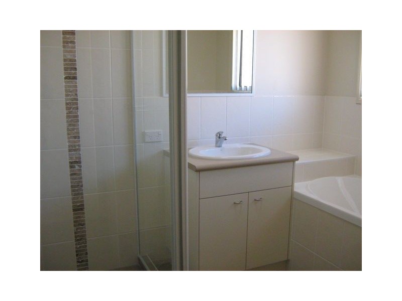 4 Sugars Place, Bundamba QLD 4304