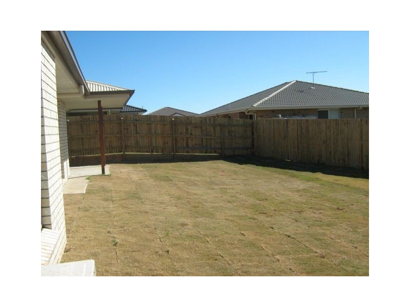 4 Sugars Place, Bundamba QLD 4304