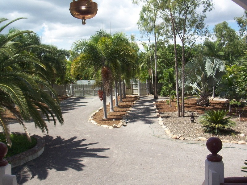 221 Kelso Drive, Kelso QLD 4815