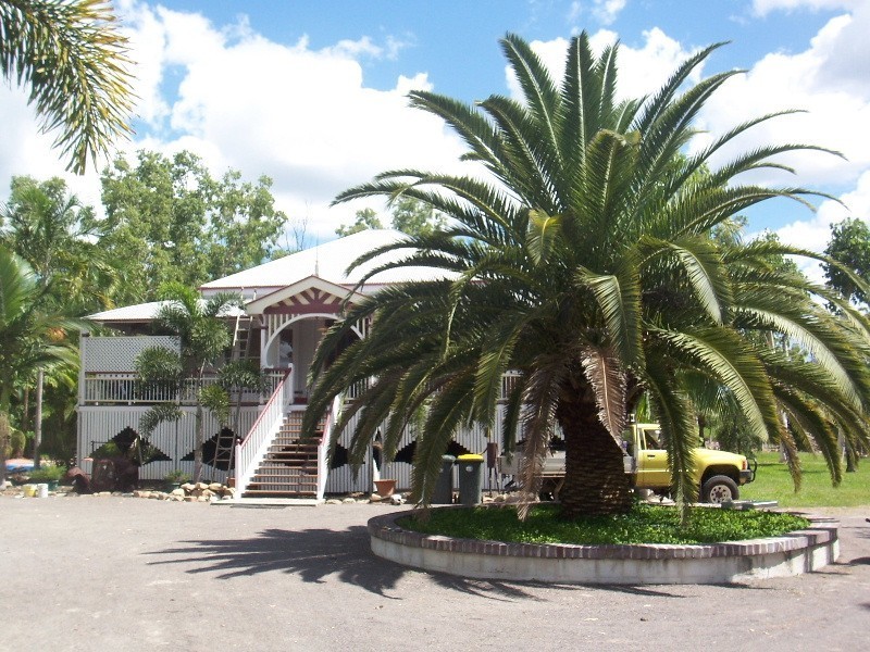 221 Kelso Drive, Kelso QLD 4815