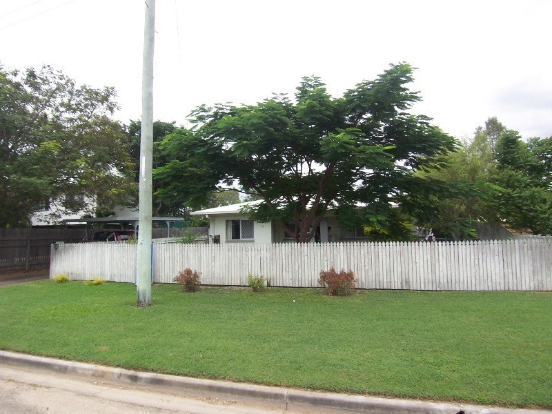 16 Champagne, Kelso QLD 4815