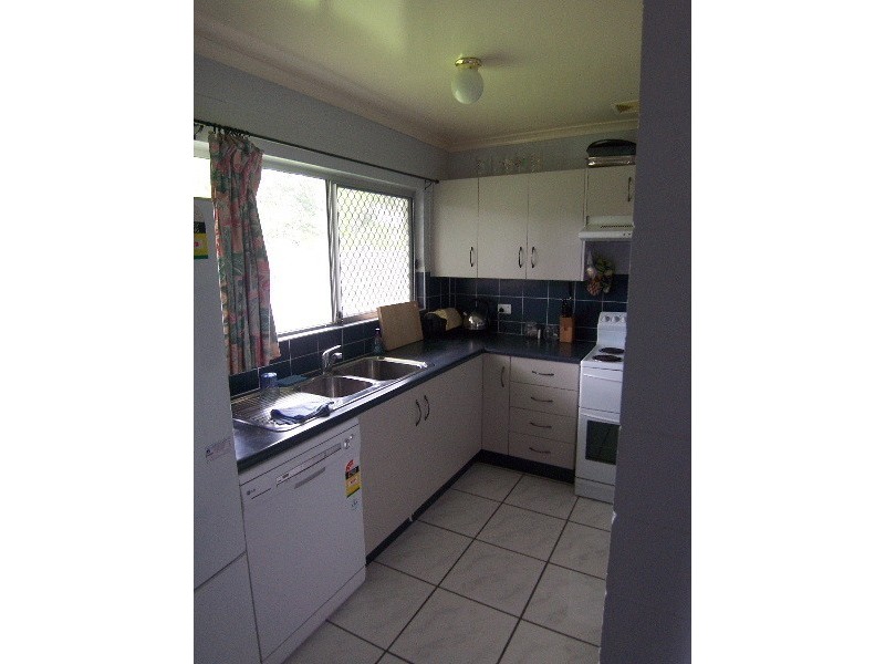 16 Champagne, Kelso QLD 4815