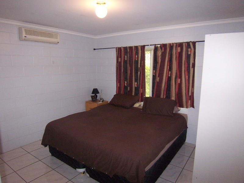 16 Champagne, Kelso QLD 4815