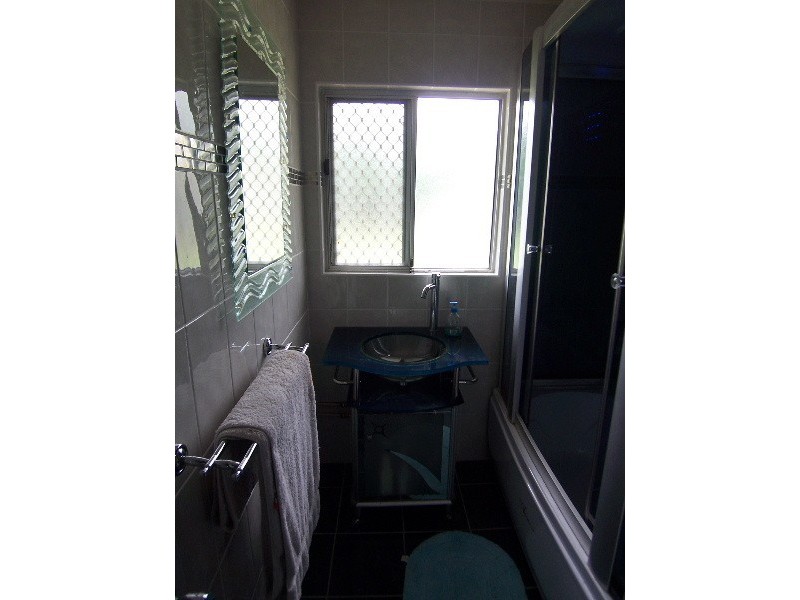 16 Champagne, Kelso QLD 4815