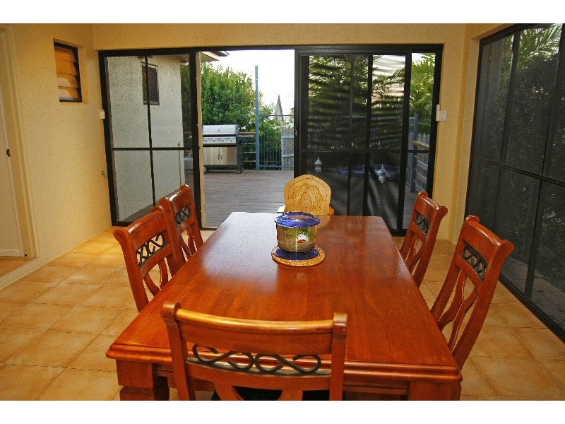 17 kwila, Douglas QLD 4814