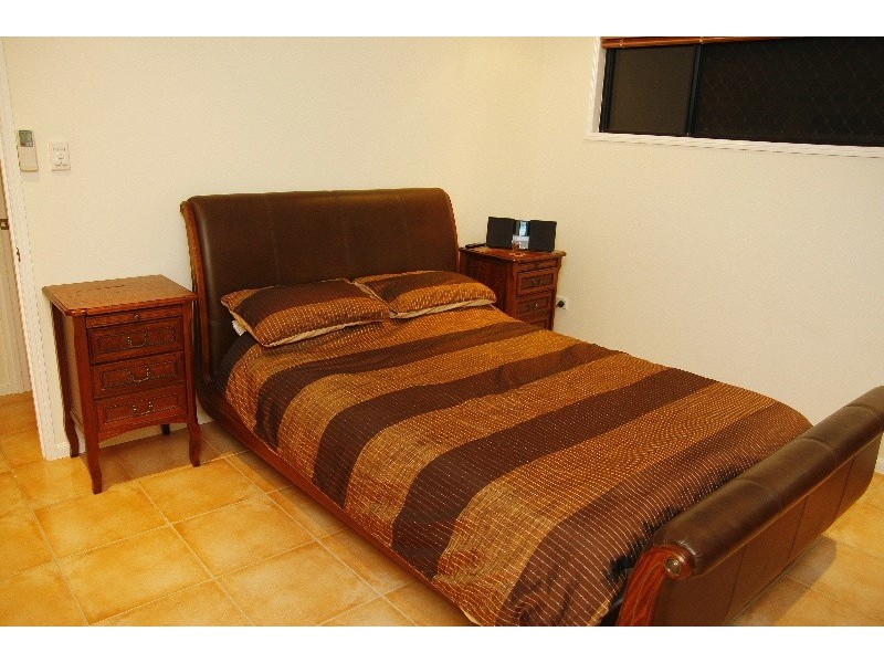 17 kwila, Douglas QLD 4814