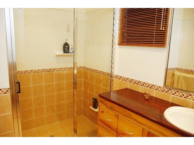 17 kwila, Douglas QLD 4814