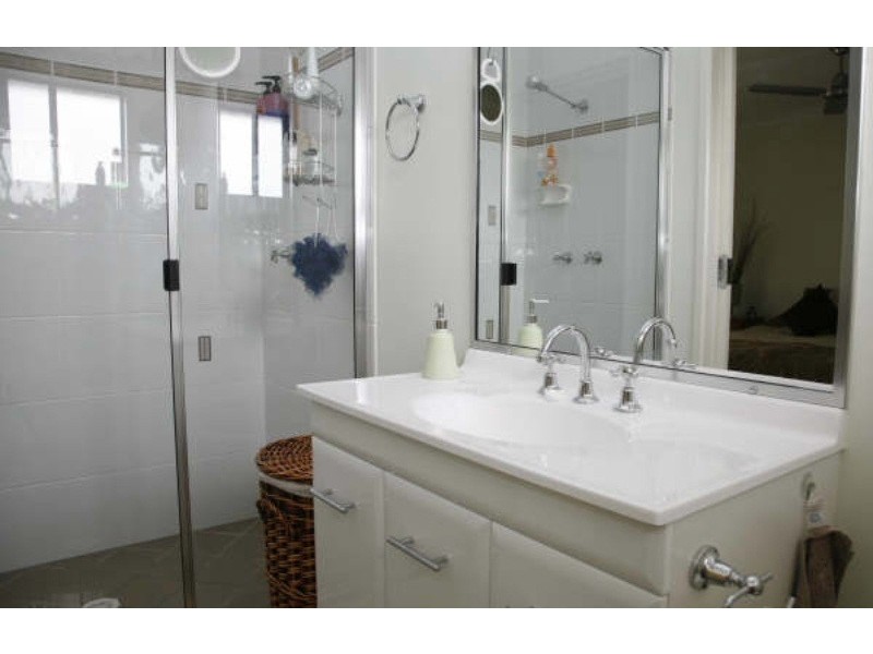 12 Armistice, Burdell QLD 4818