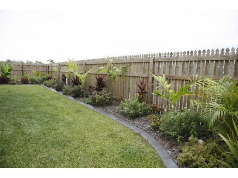 12 Armistice, Burdell QLD 4818