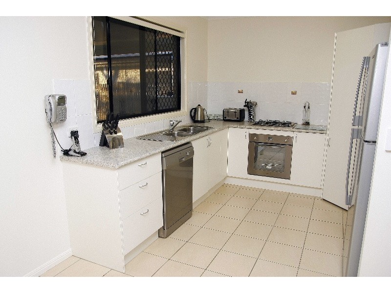 14 Summerland Drive, Deeragun QLD 4818