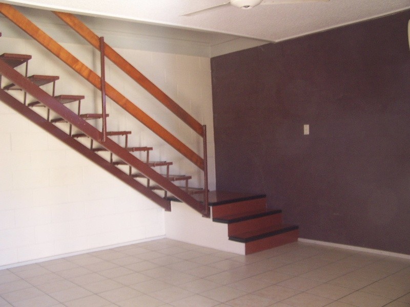 4/174 Harold Street, West End QLD 4810