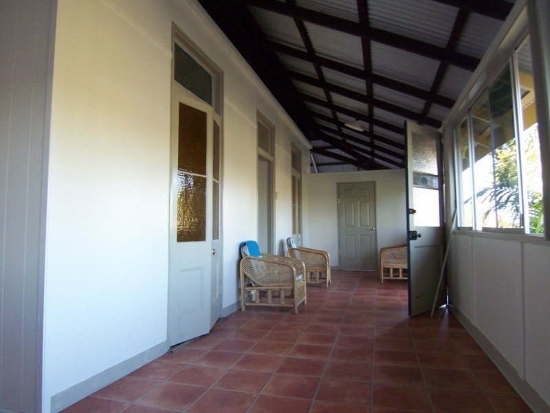 5 Lamington Road, West End QLD 4810