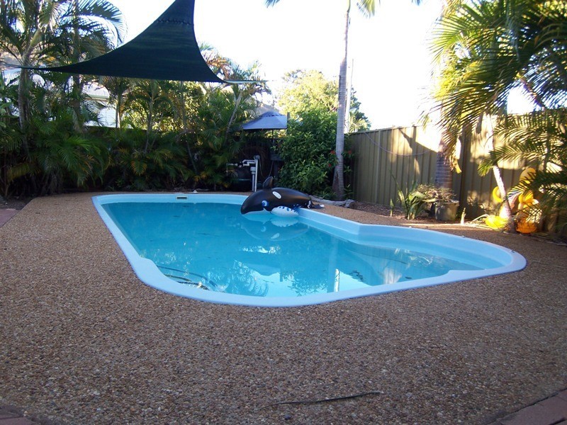 5 Lamington Road, West End QLD 4810