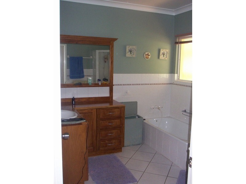 82 Dunlop Street, Kelso QLD 4815