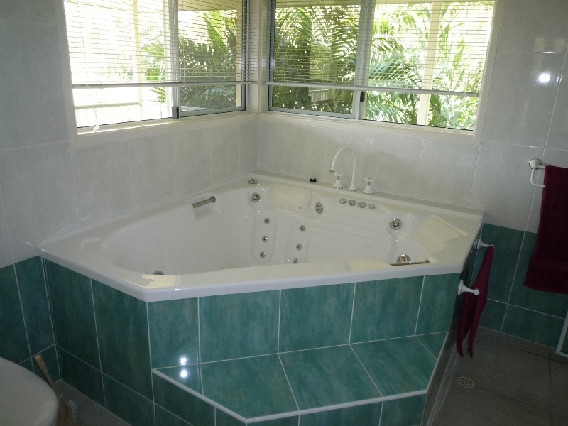 2 Palamino Place, Kelso QLD 4815