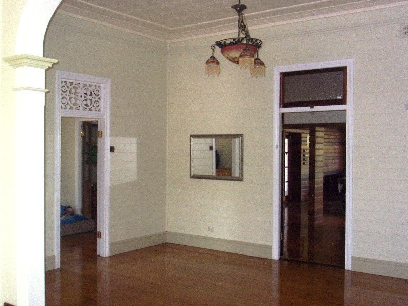 221 Kelso Drive, Kelso QLD 4815