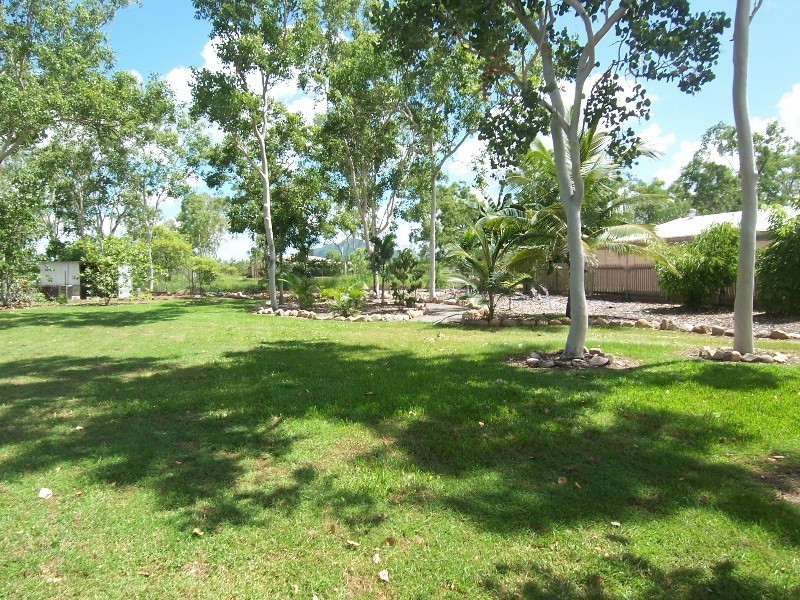 221 Kelso Drive, Kelso QLD 4815